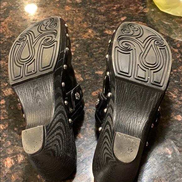 Black clogs🍓 - Picture 3 of 3